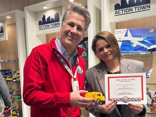 The Citroën Type H Service from COBI triumphs at the Spielwarenmesse 2026 International Toy Fair in Nuremberg!